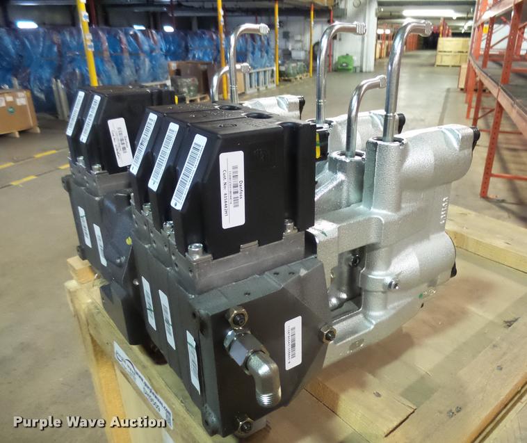 image for item DH9530 (2) AGCO CVT valves