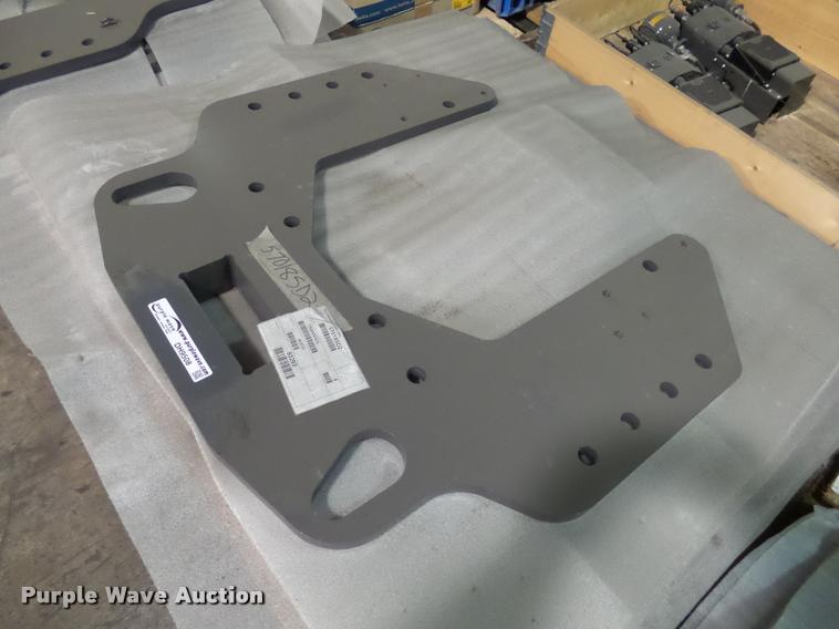 image for item DH9547 (4) AGCO hitch assemblies