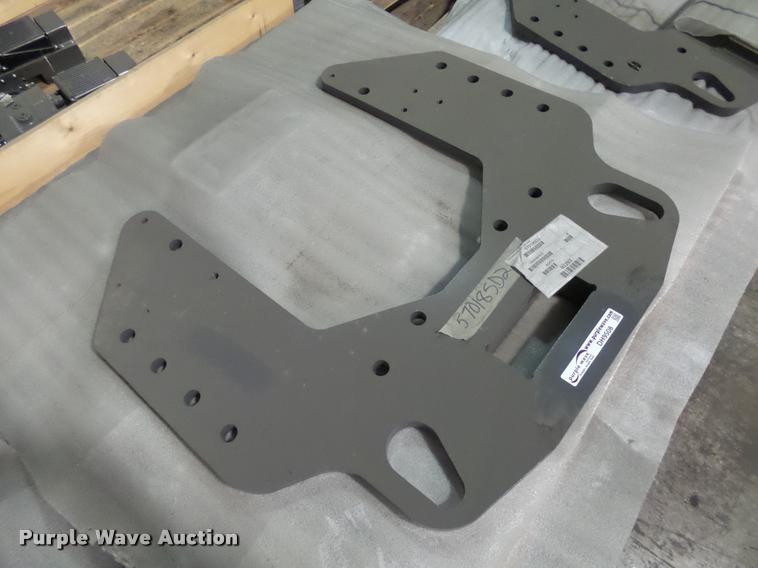 image for item DH9548 (4) AGCO hitch assemblies