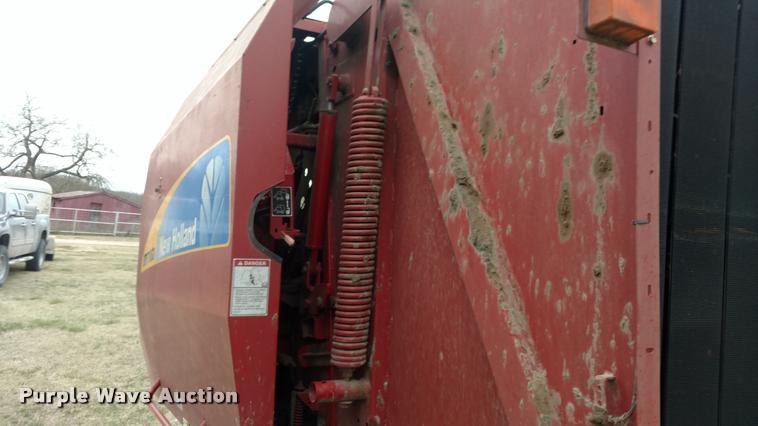 image for item DI9759 2008 New Holland BR7060 round baler
