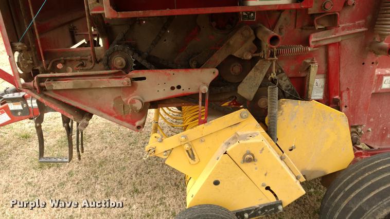 image for item DI9759 2008 New Holland BR7060 round baler