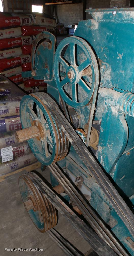 image for item DQ9987 Denver roller grinder