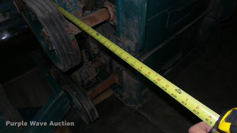 image for item DQ9987 Denver roller grinder