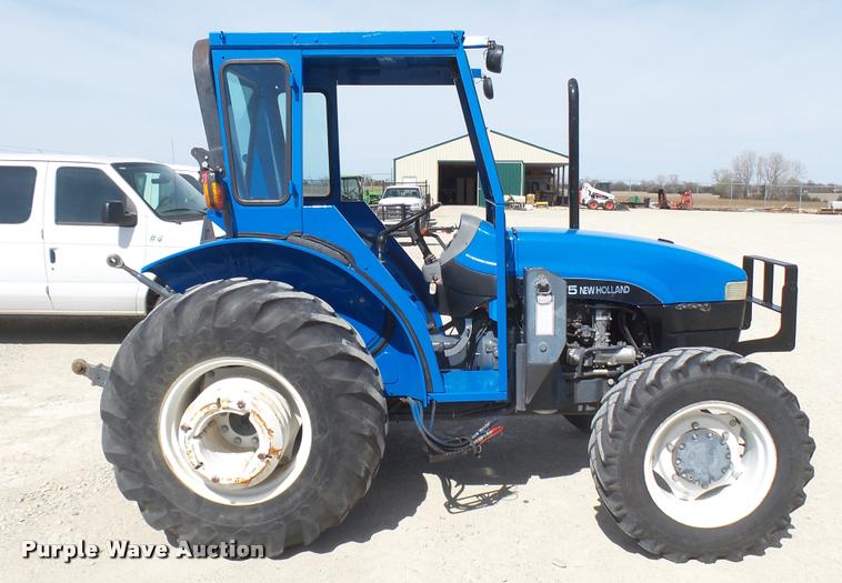 image for item DS9192 New Holland TN75 tractor with loader