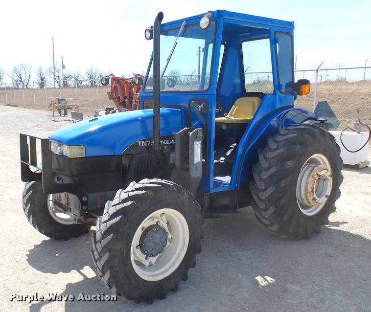 image for item DS9192 New Holland TN75 tractor with loader