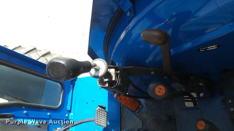 image for item DS9192 New Holland TN75 tractor with loader