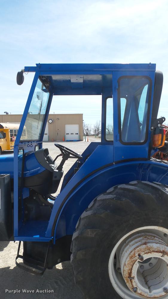 image for item DS9192 New Holland TN75 tractor with loader