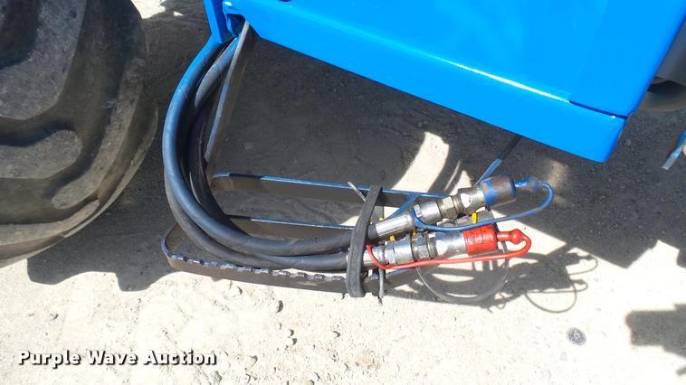 image for item DS9192 New Holland TN75 tractor with loader