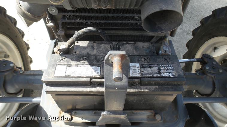 image for item DS9192 New Holland TN75 tractor with loader