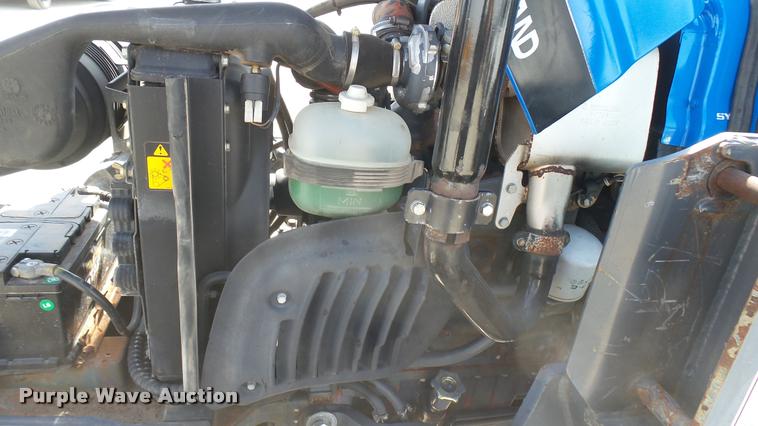 image for item DS9192 New Holland TN75 tractor with loader