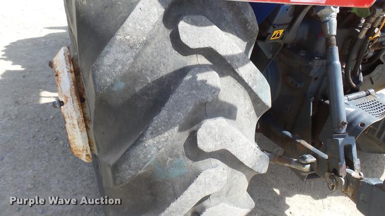 image for item DS9192 New Holland TN75 tractor with loader