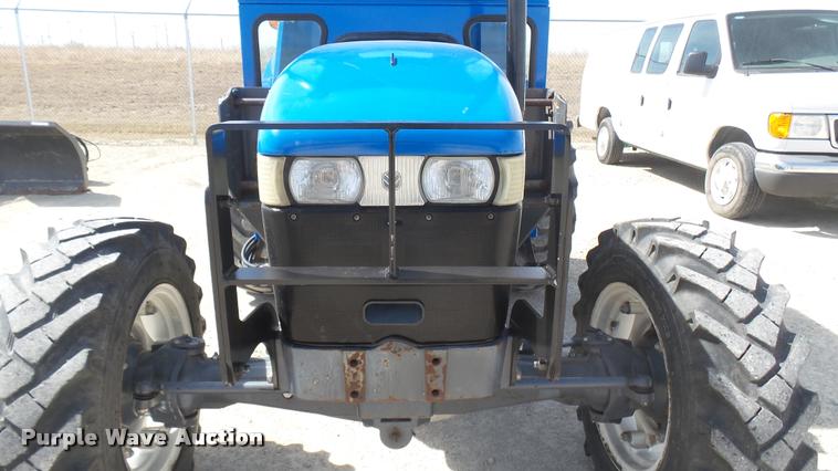 image for item DS9192 New Holland TN75 tractor with loader