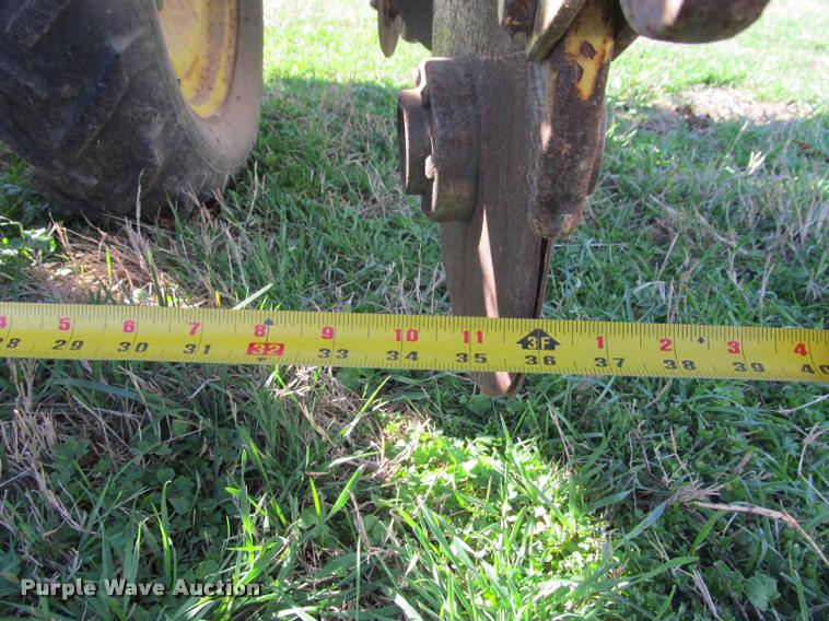 image for item DT9639 John Deere 494A planter