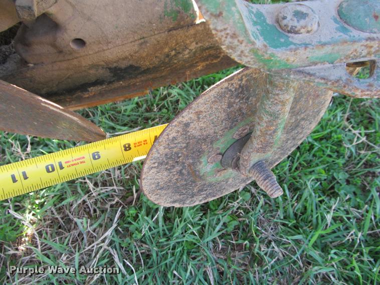 image for item DT9639 John Deere 494A planter