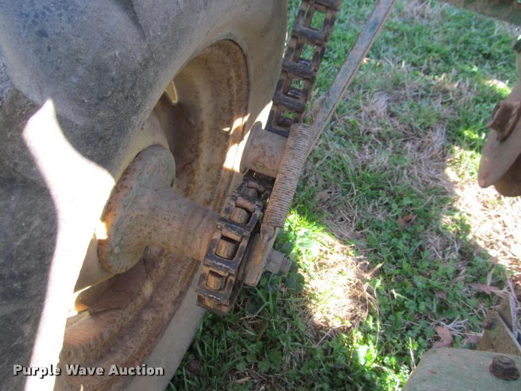 image for item DT9639 John Deere 494A planter