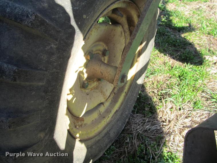 image for item DT9639 John Deere 494A planter