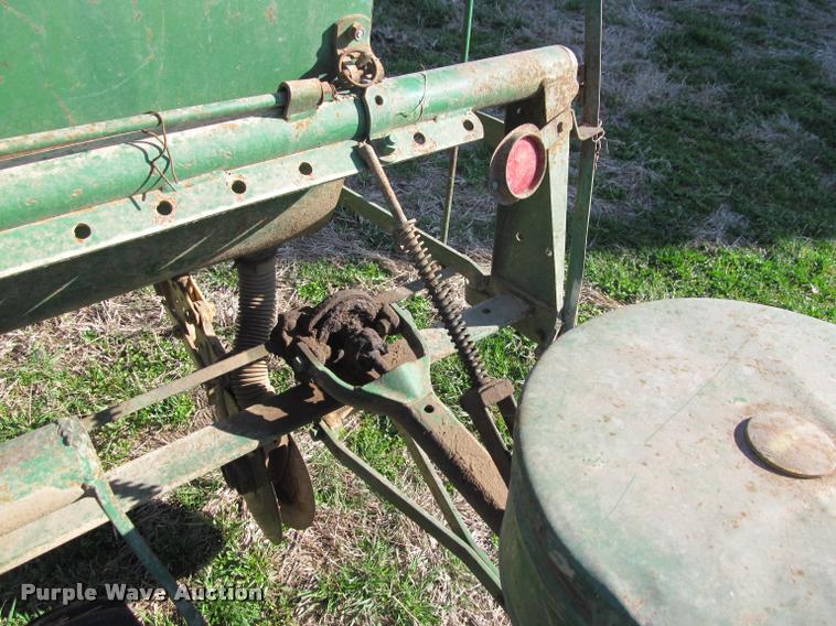 image for item DT9639 John Deere 494A planter