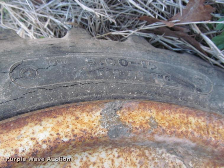 image for item DT9640 New Idea 4150 hay rake