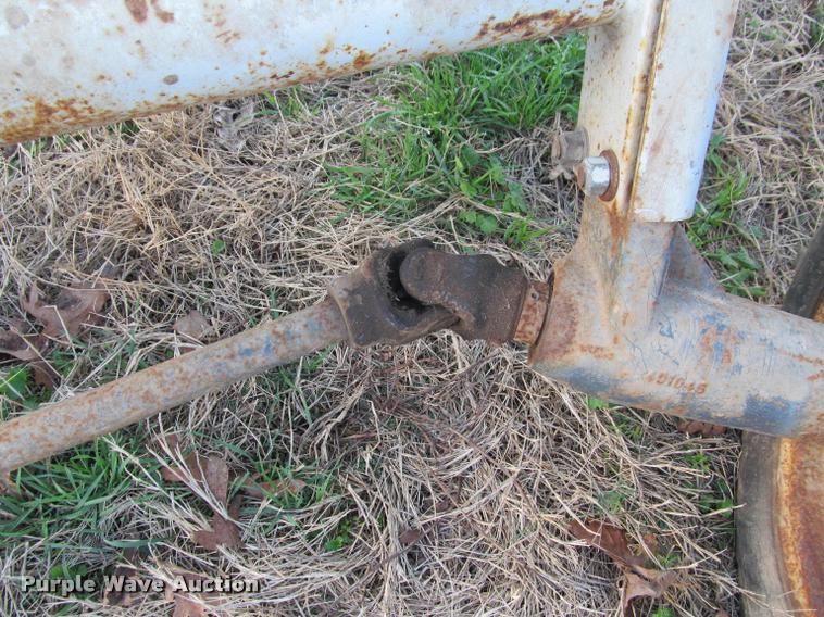 image for item DT9640 New Idea 4150 hay rake