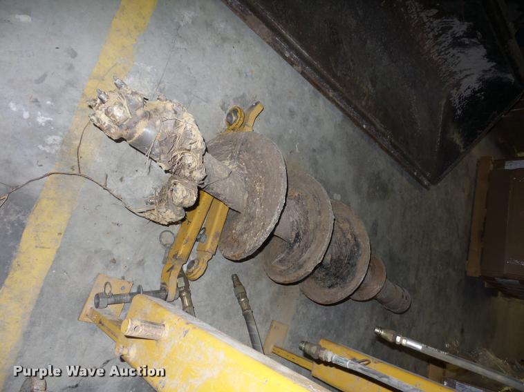 image for item J1555 Ground-force F8C auger