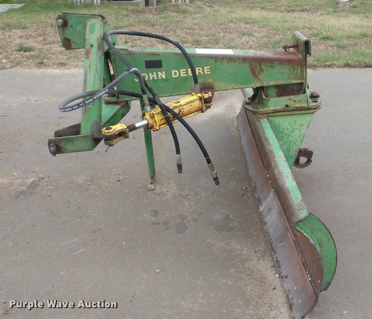 image for item J1557 John Deere 95 blade