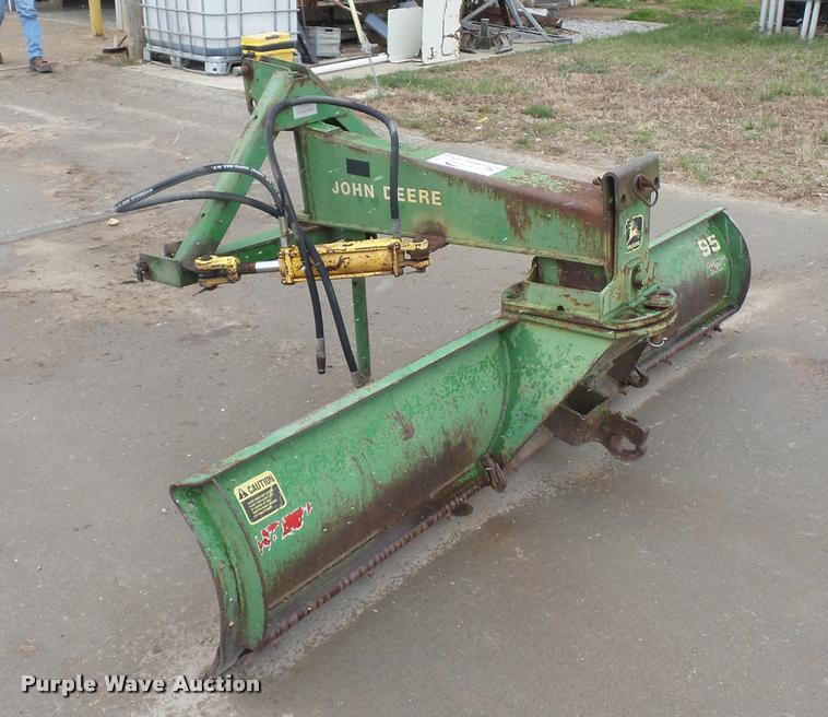 image for item J1557 John Deere 95 blade