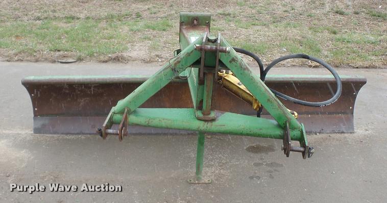 image for item J1557 John Deere 95 blade