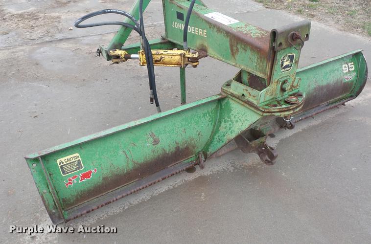 image for item J1557 John Deere 95 blade