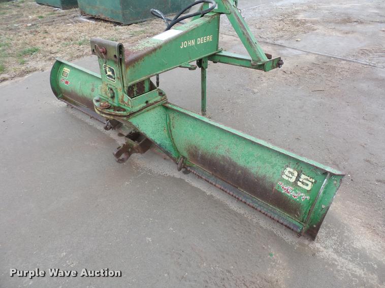 image for item J1557 John Deere 95 blade