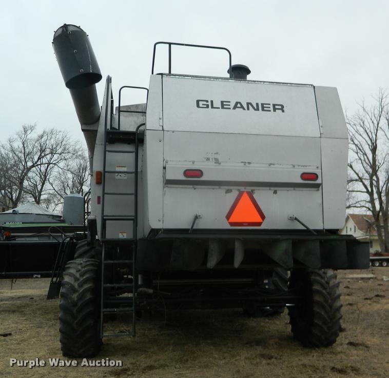 image for item K2704 2001 Gleaner C62 RWA combine