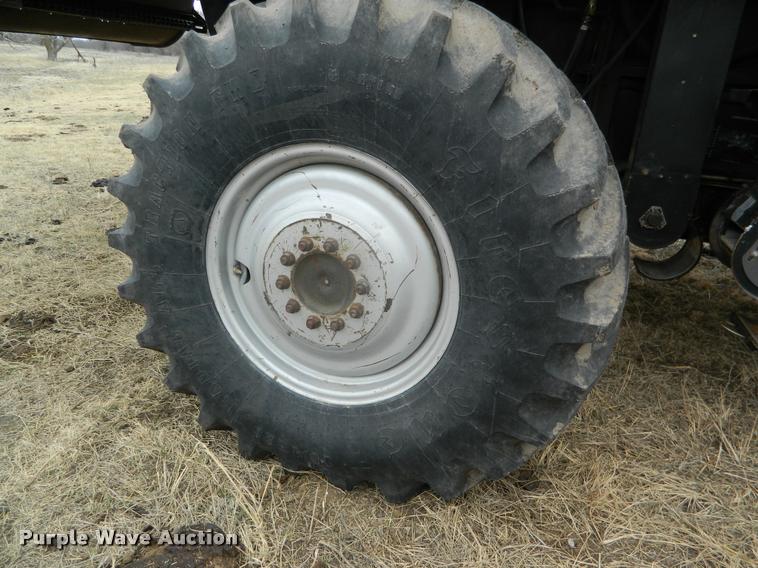 image for item K2704 2001 Gleaner C62 RWA combine