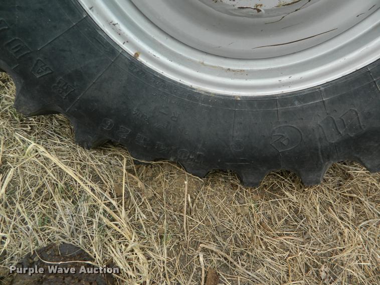 image for item K2704 2001 Gleaner C62 RWA combine