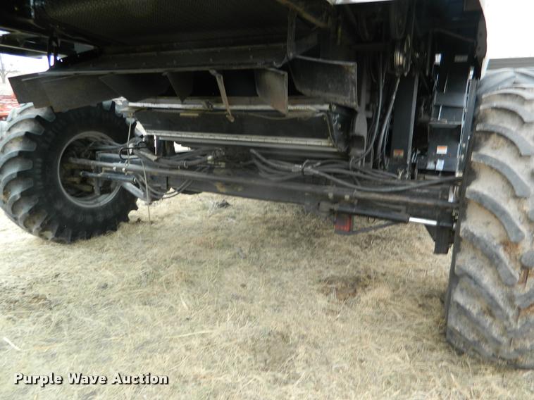 image for item K2704 2001 Gleaner C62 RWA combine