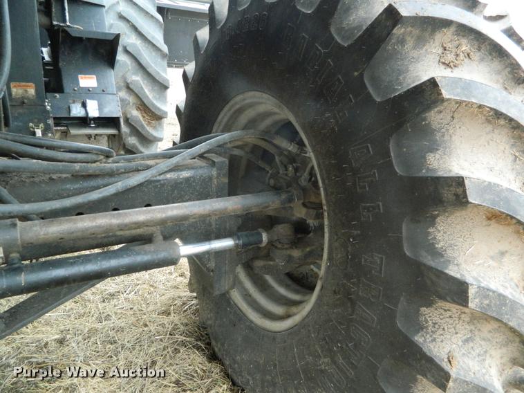 image for item K2704 2001 Gleaner C62 RWA combine