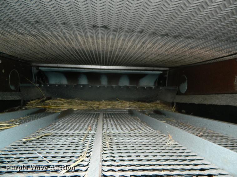 image for item K2704 2001 Gleaner C62 RWA combine