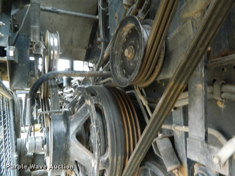 image for item K2704 2001 Gleaner C62 RWA combine