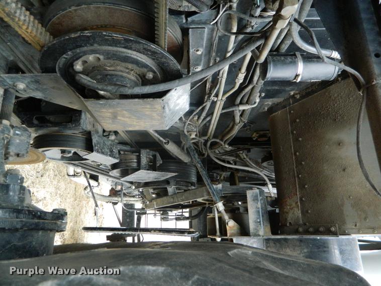 image for item K2704 2001 Gleaner C62 RWA combine