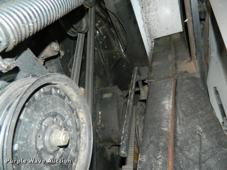 image for item K2704 2001 Gleaner C62 RWA combine