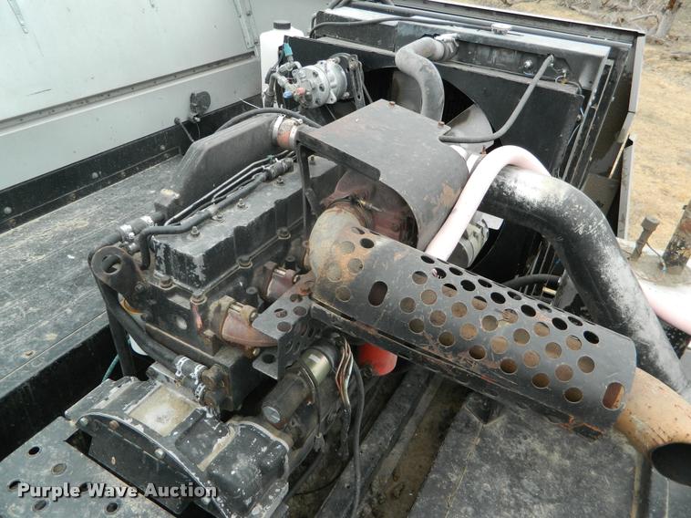 image for item K2704 2001 Gleaner C62 RWA combine