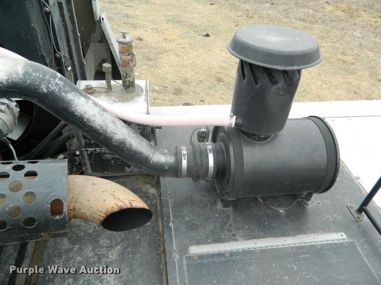 image for item K2704 2001 Gleaner C62 RWA combine