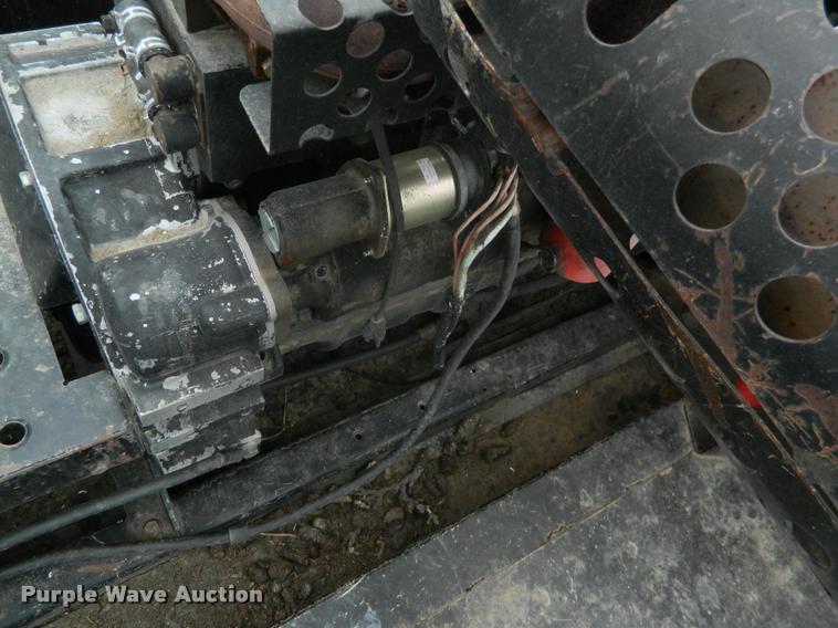 image for item K2704 2001 Gleaner C62 RWA combine