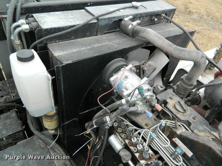 image for item K2704 2001 Gleaner C62 RWA combine