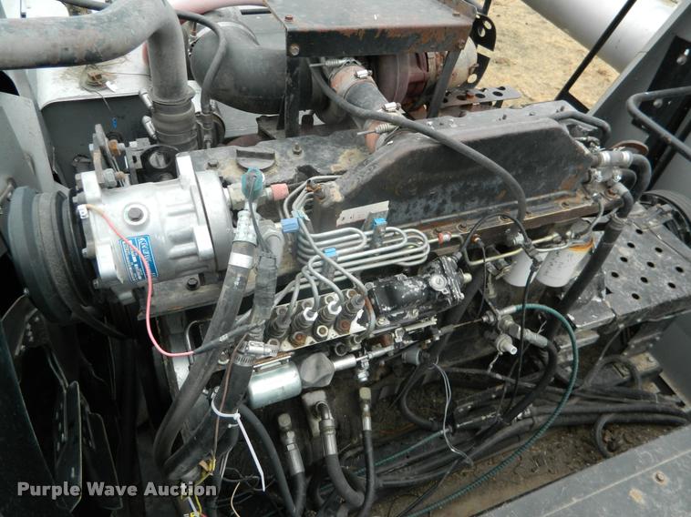 image for item K2704 2001 Gleaner C62 RWA combine