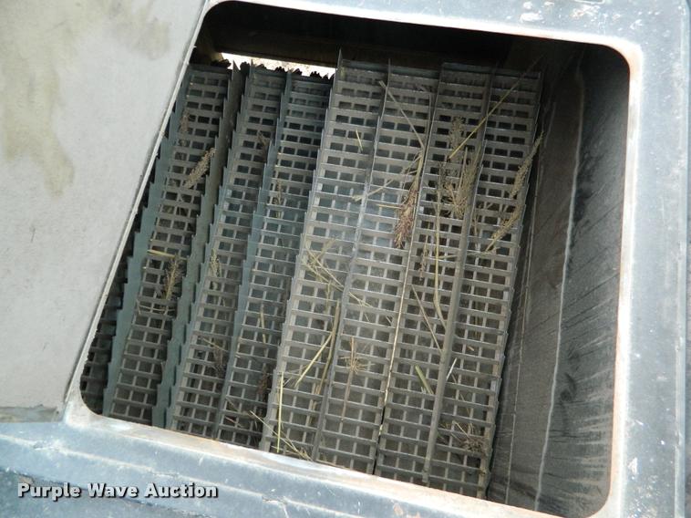 image for item K2704 2001 Gleaner C62 RWA combine