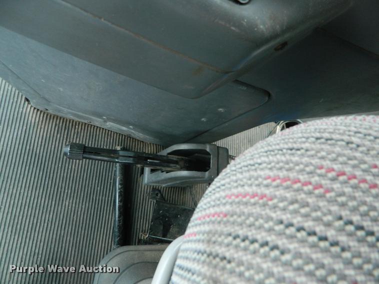 image for item K2704 2001 Gleaner C62 RWA combine