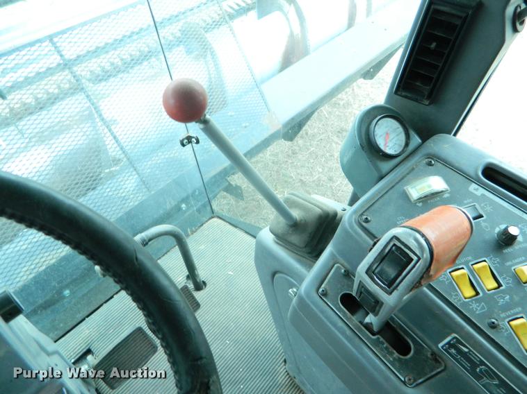 image for item K2704 2001 Gleaner C62 RWA combine