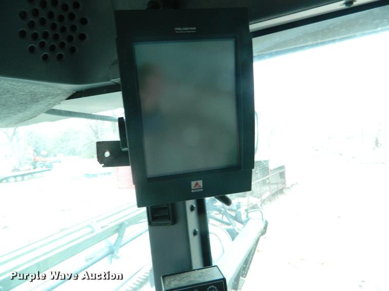 image for item K2704 2001 Gleaner C62 RWA combine