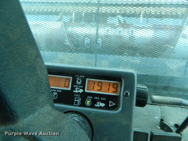 image for item K2704 2001 Gleaner C62 RWA combine