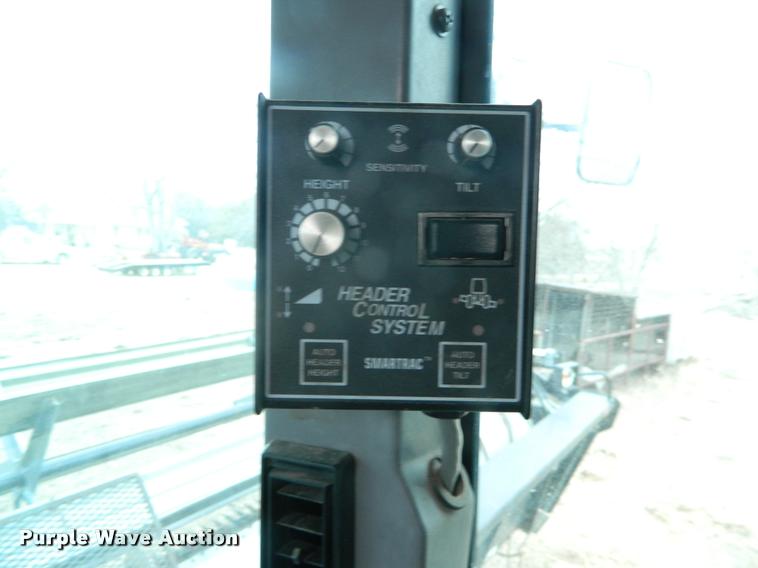 image for item K2704 2001 Gleaner C62 RWA combine