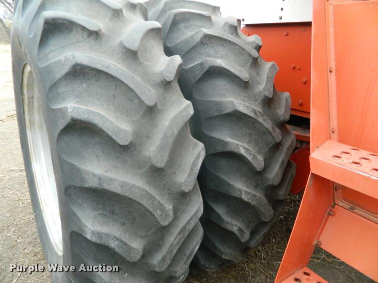 image for item K2705 1974 Case 2470 4WD tractor